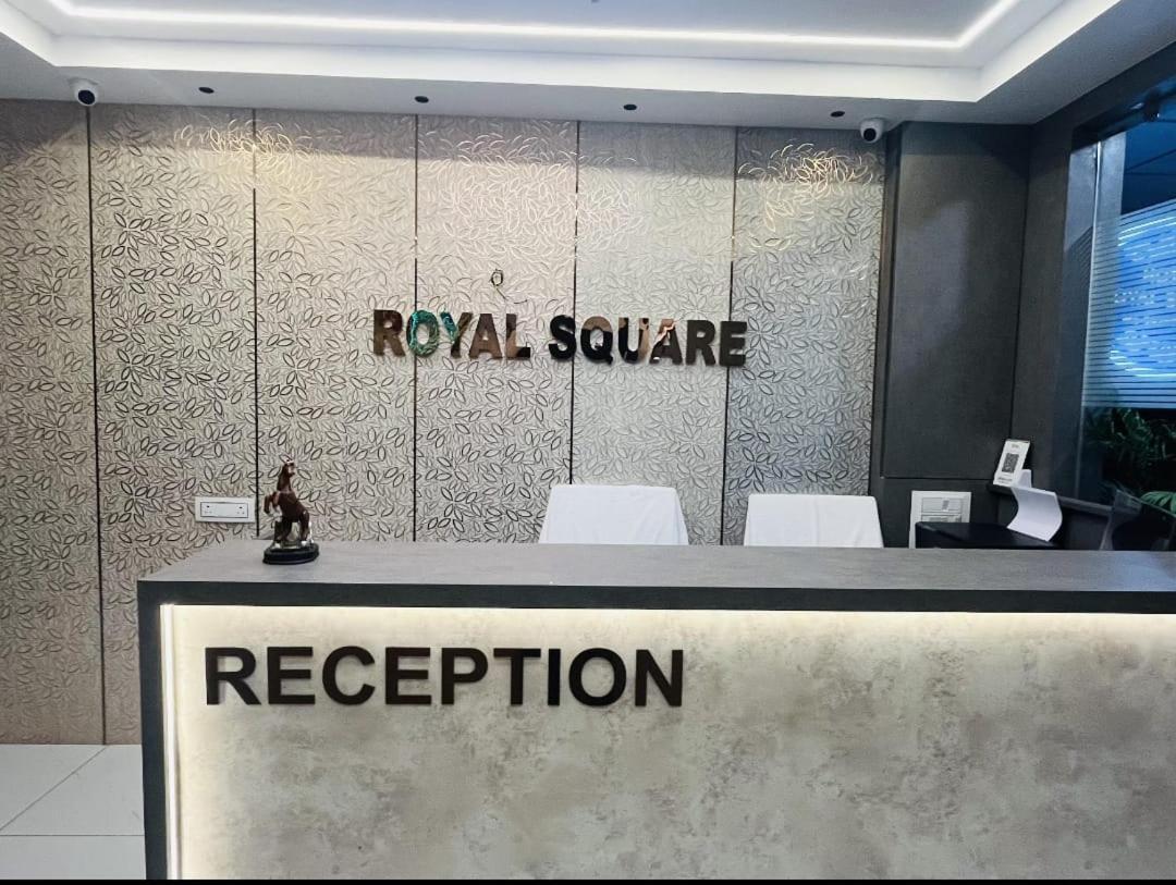 Hotel Royal Square Gandhinagar Eksteriør bilde
