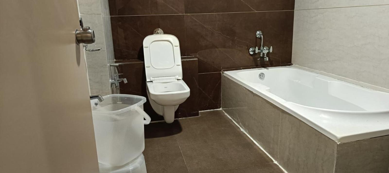 Hotel Royal Square Gandhinagar Eksteriør bilde