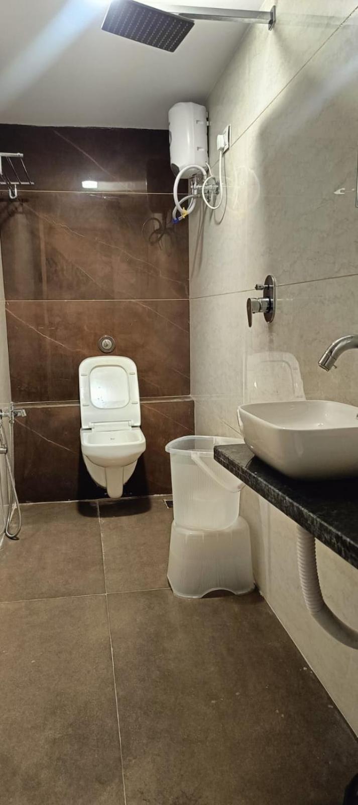Hotel Royal Square Gandhinagar Eksteriør bilde